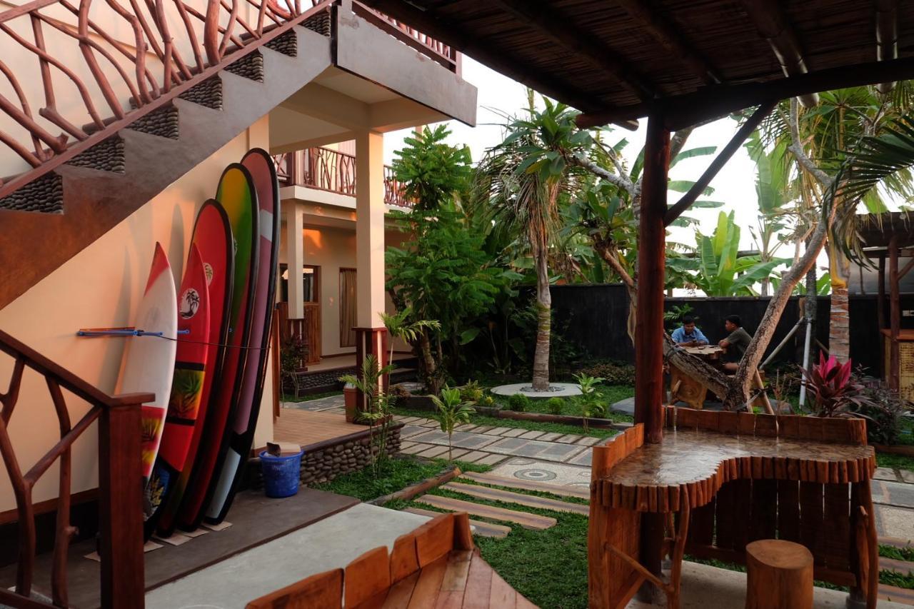 Kelapa Surf Villa Pulukan Buitenkant foto