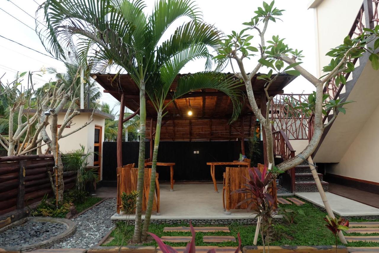 Kelapa Surf Villa Pulukan Buitenkant foto