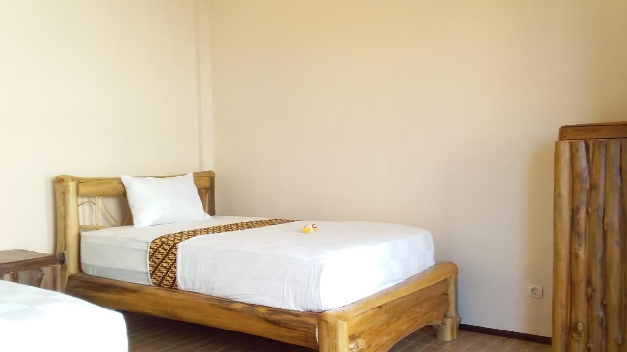 Kelapa Surf Villa Pulukan Buitenkant foto